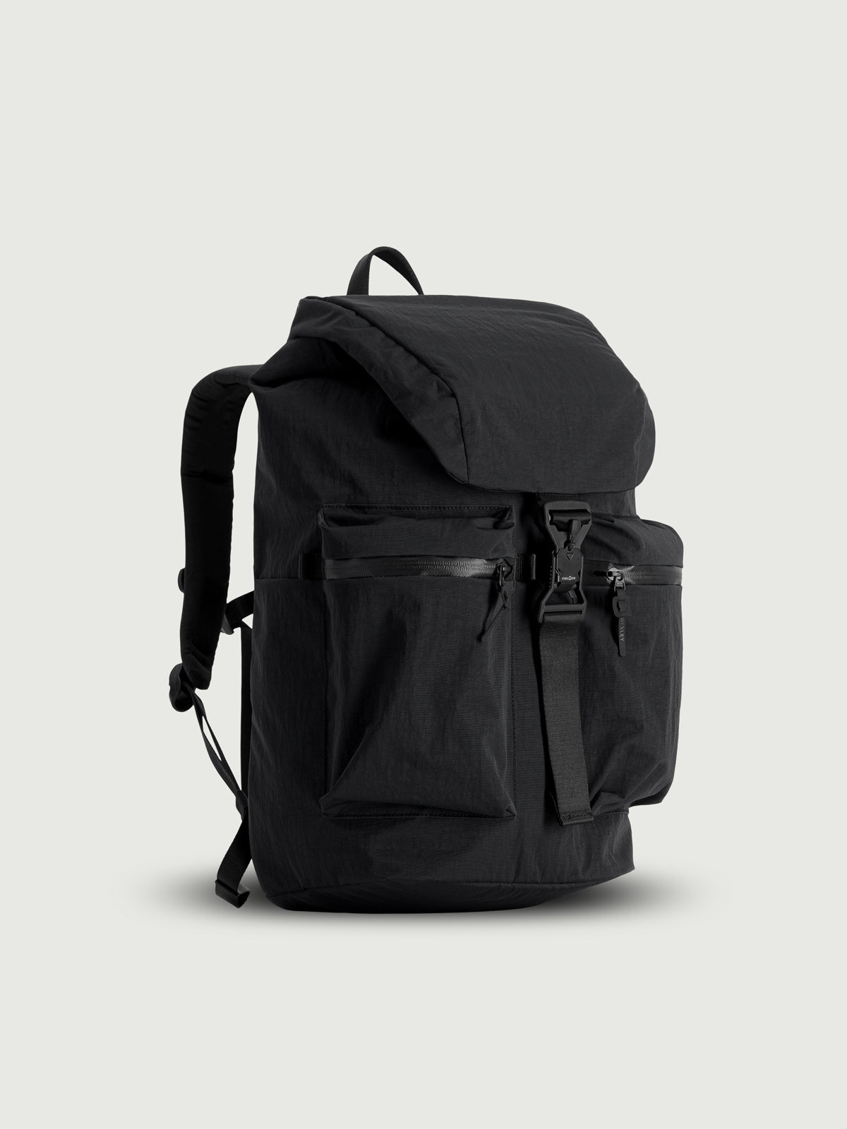 GARRETT / 21L Backpack Crinkle Nylon