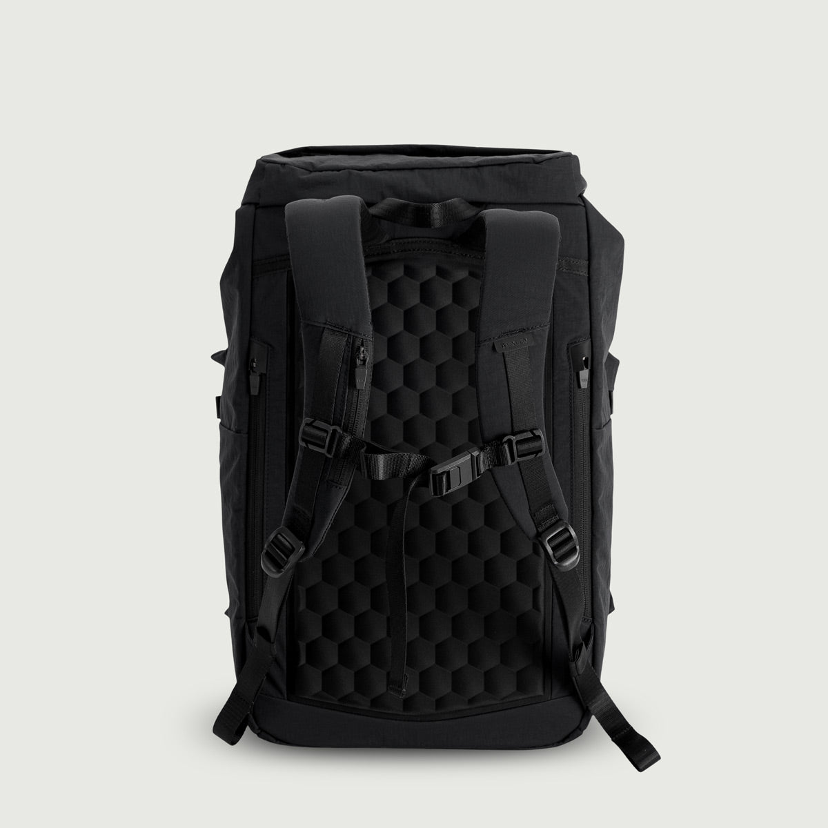 GARRETT / 21L Backpack Crinkle Nylon