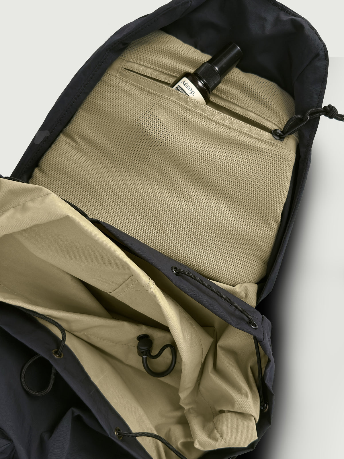 GARRETT / 21L Backpack Crinkle Nylon