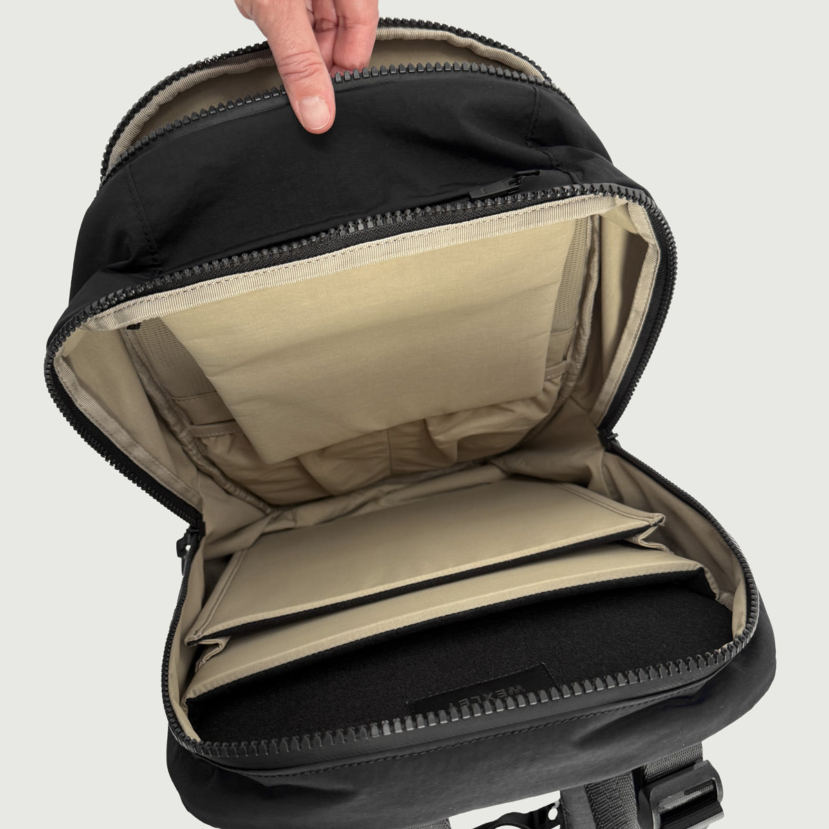 HAROLD / 20L Backpack Crinkle Nylon
