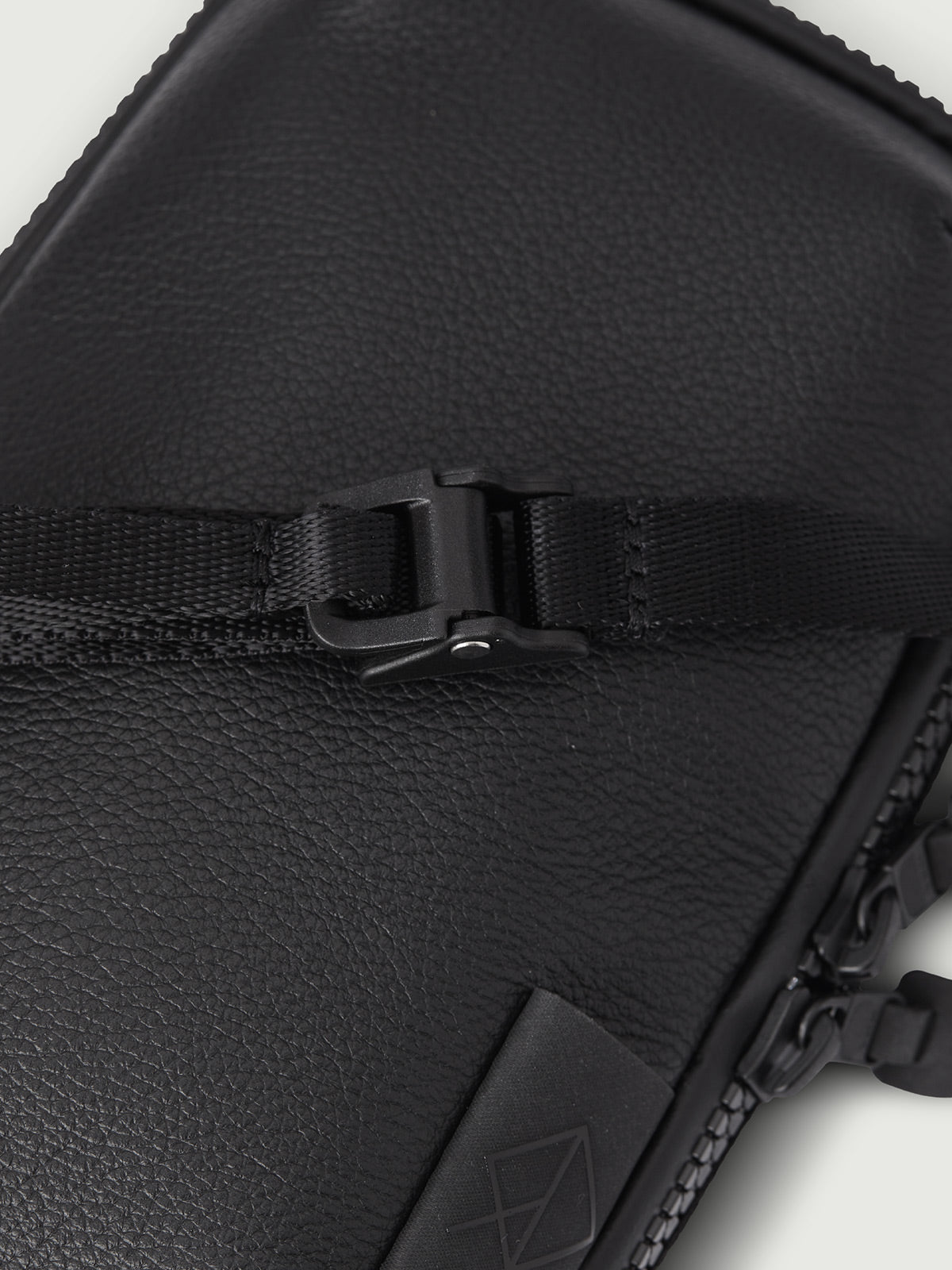 【予約販売/数量限定】4WAY VERTICAL SLING / LEATHER JAPAN LIMITED EDITION