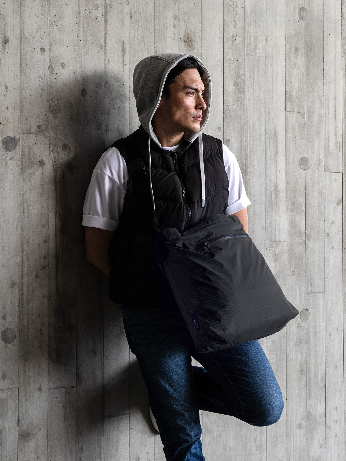 CLIFTON / Ultralight Crossbody Bag