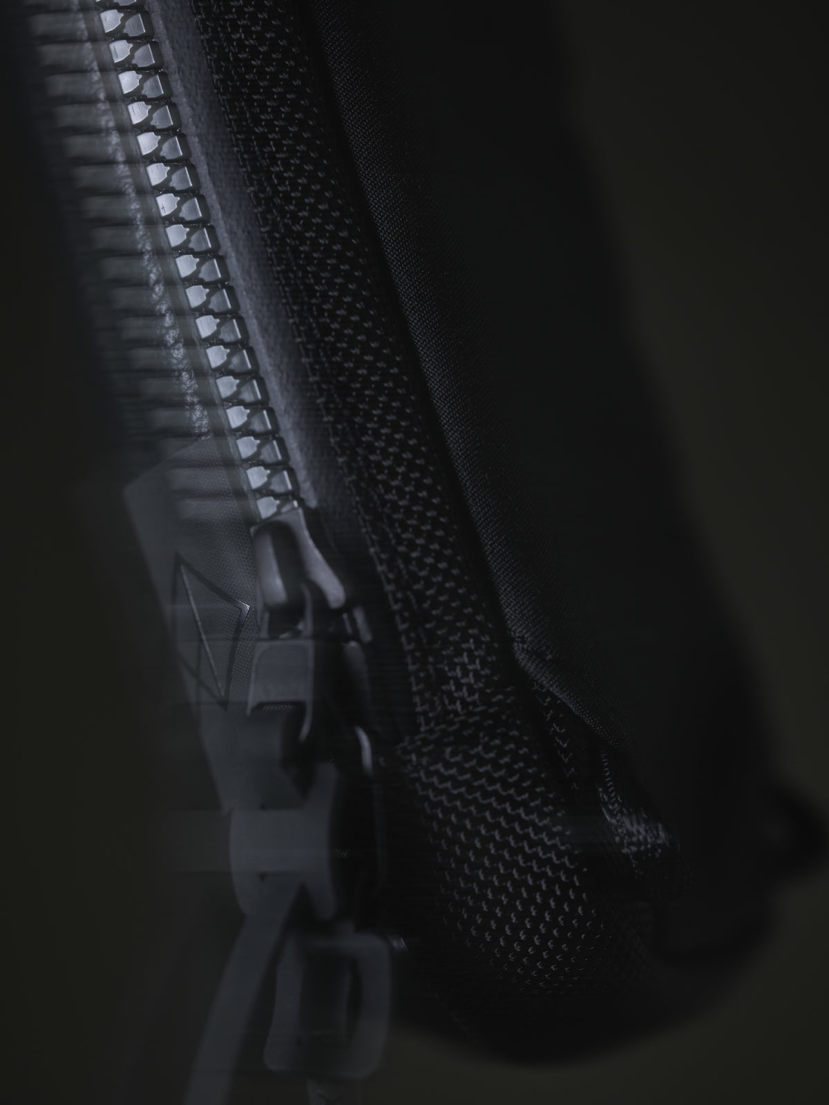 【予約販売/数量限定】4WAY VERTICAL SLING / LEATHER JAPAN LIMITED EDITION