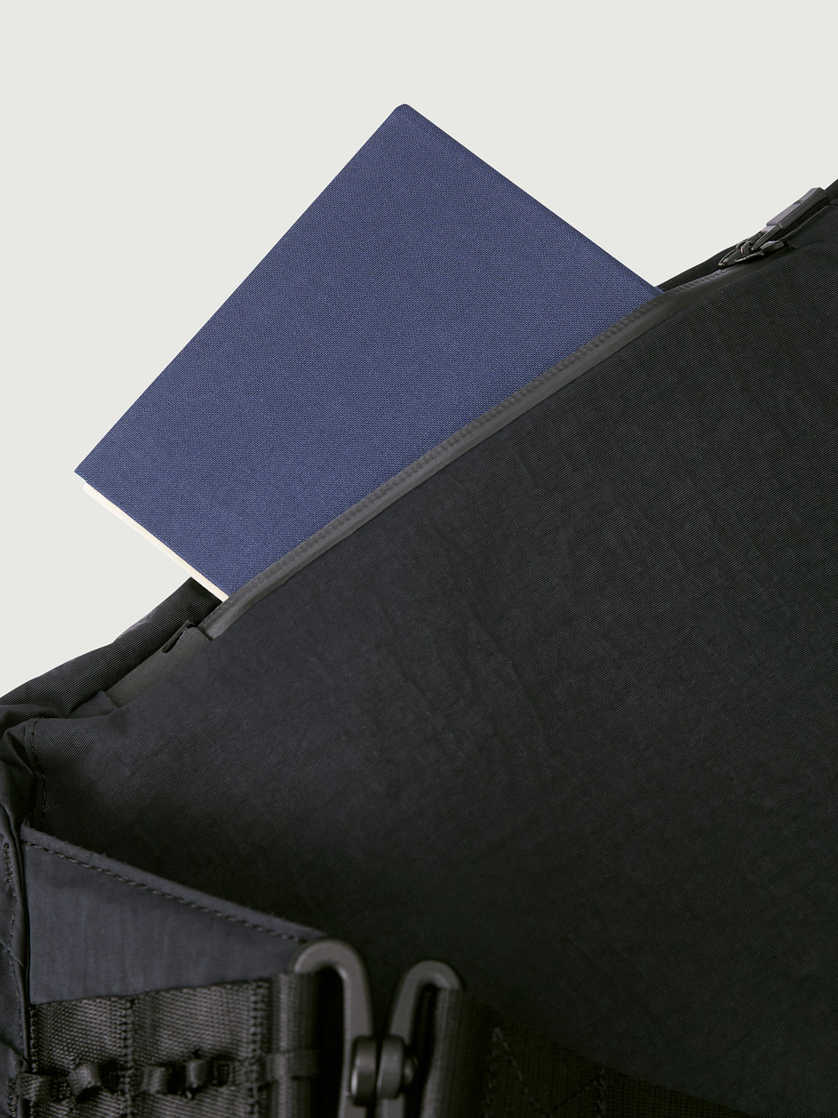 DOUGLAS / 15L Shoulder bag Crinkle Nylon