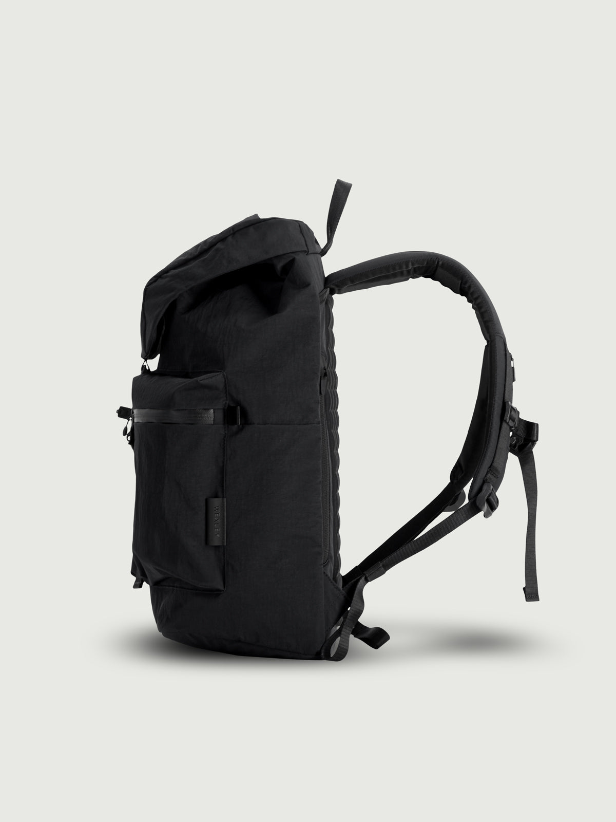 GARRETT / 21L Backpack  Crinkle Nylon
