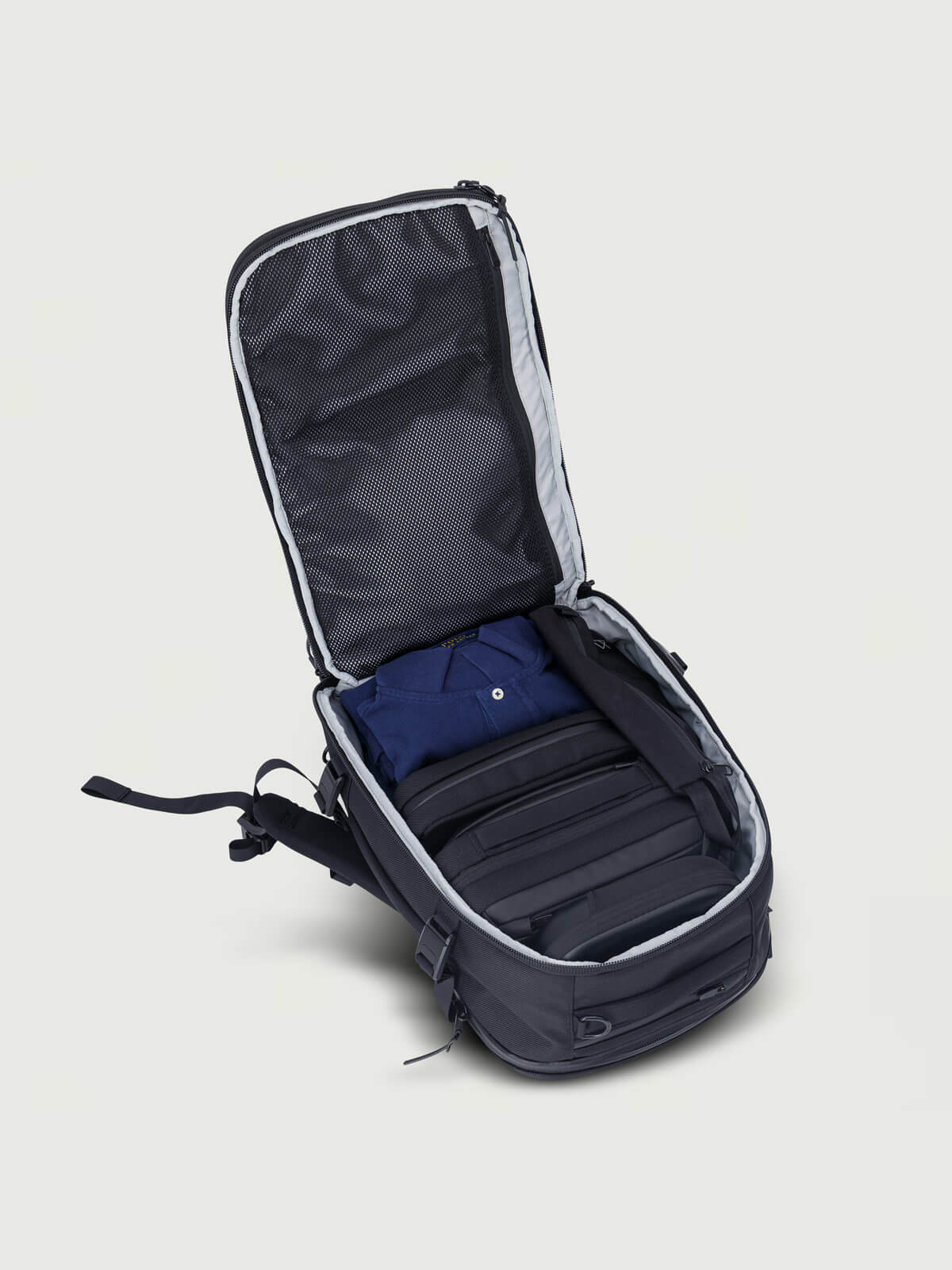 ACE | TRAVEL PACK - CORDURA® BALLISTIC NYLON