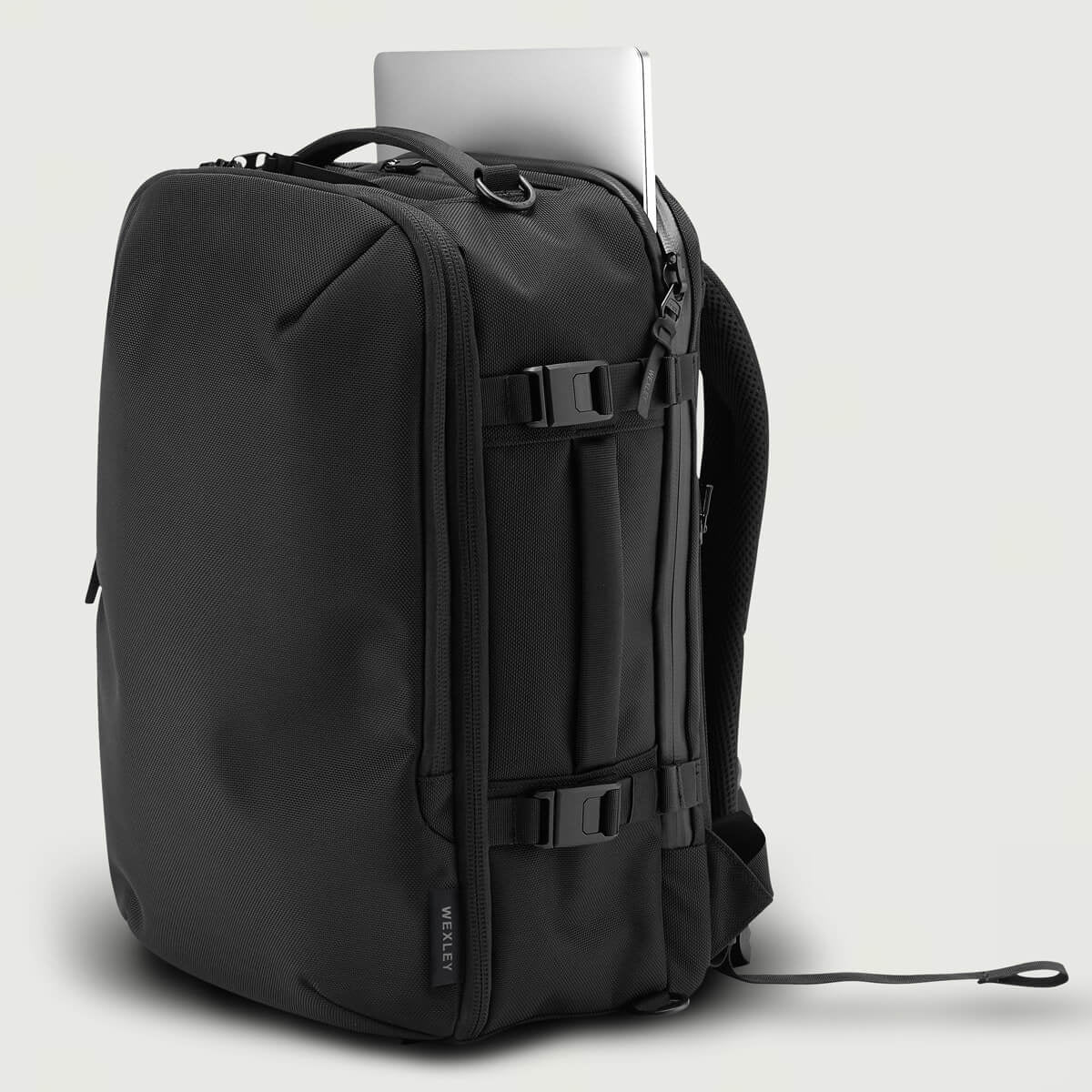 wexley_ace_travel_backpack_cor 