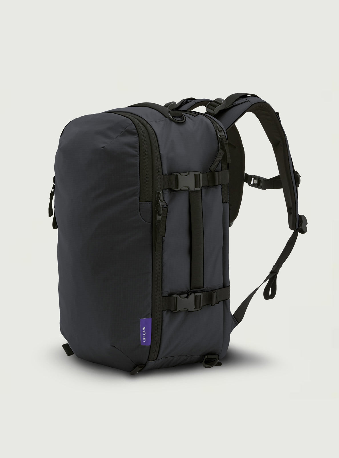 ACE V2 / 30L Ultralight Recycled Travel Pack
